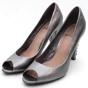 Elliott Lucca Metallic Pewter Gray Leather Braided Heels Size 6